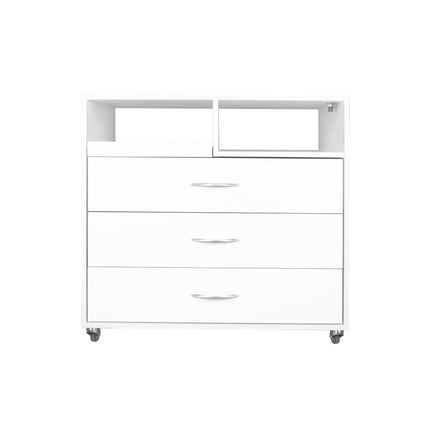 y-200-white-podiatry-assistant-3568