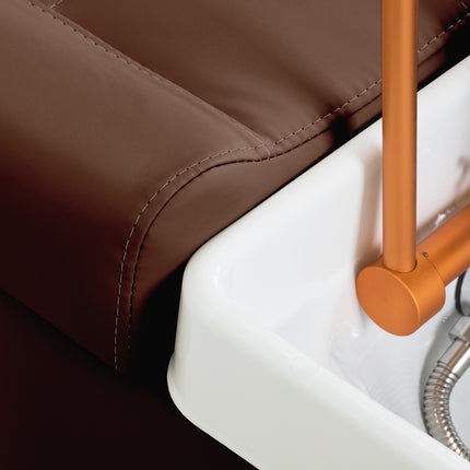 gabbiano-head-spa-maldives-hair-washing-bed-brown-6154