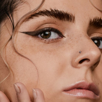 MÁDARA The Eye Pencil #2 Brown 1gr