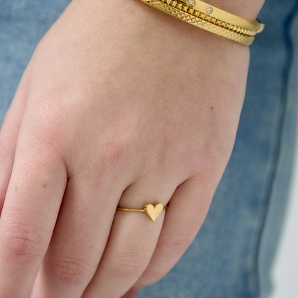 Little heart ring